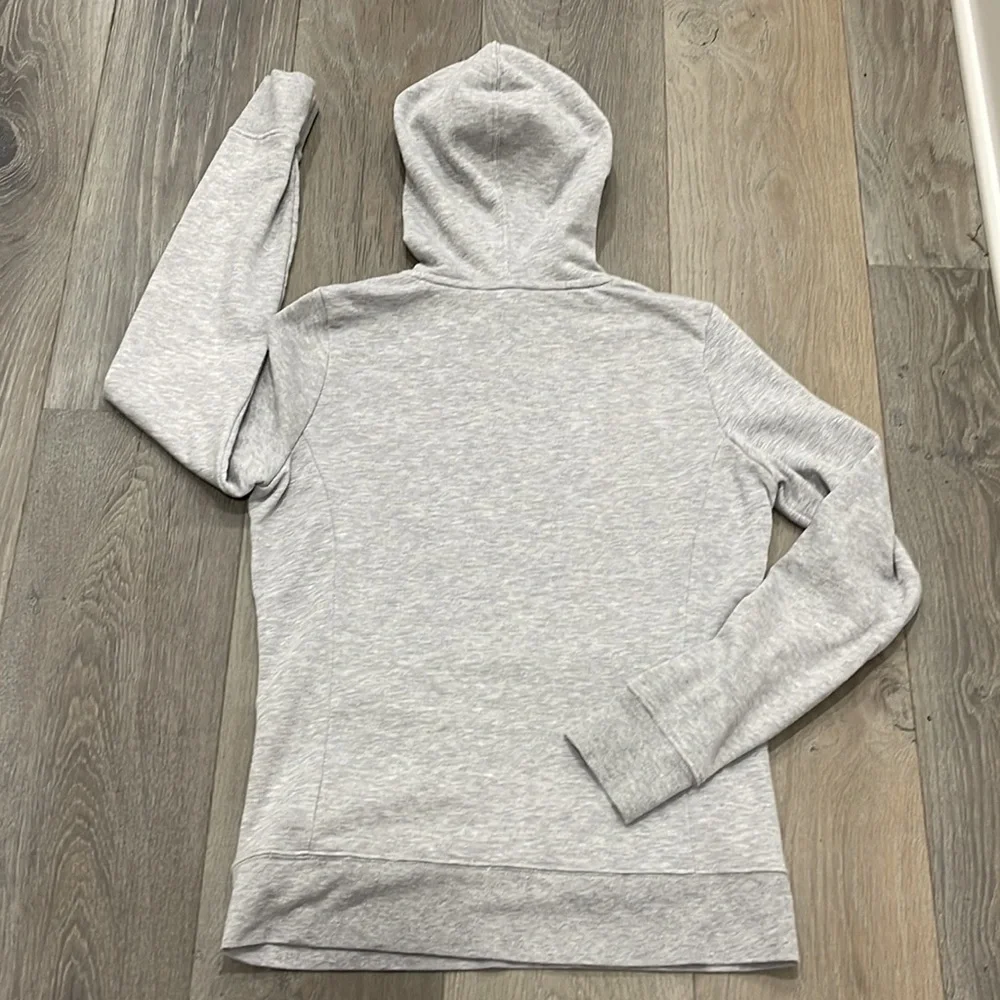 The North Face Blue Decal Ombré Logo Hoodie. Small - Picture 2 of 6
